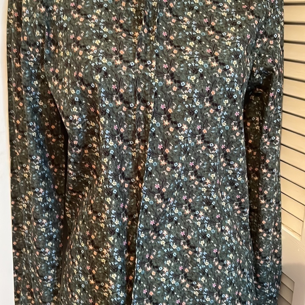 𝅺ZARA Slim Fit Green Floral Collared Button Down Shirt.  Size Medium - Picture 3 of 10